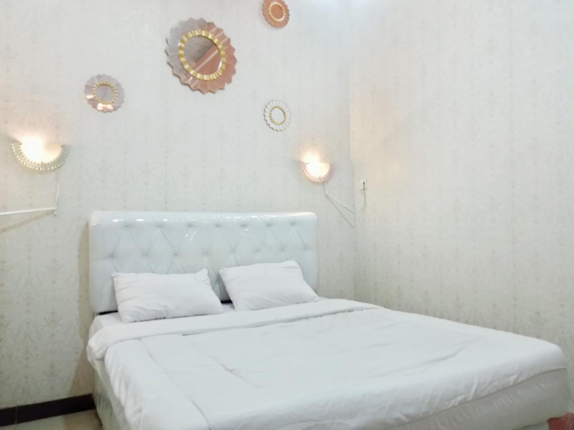 Hotel Urbanview Rifal