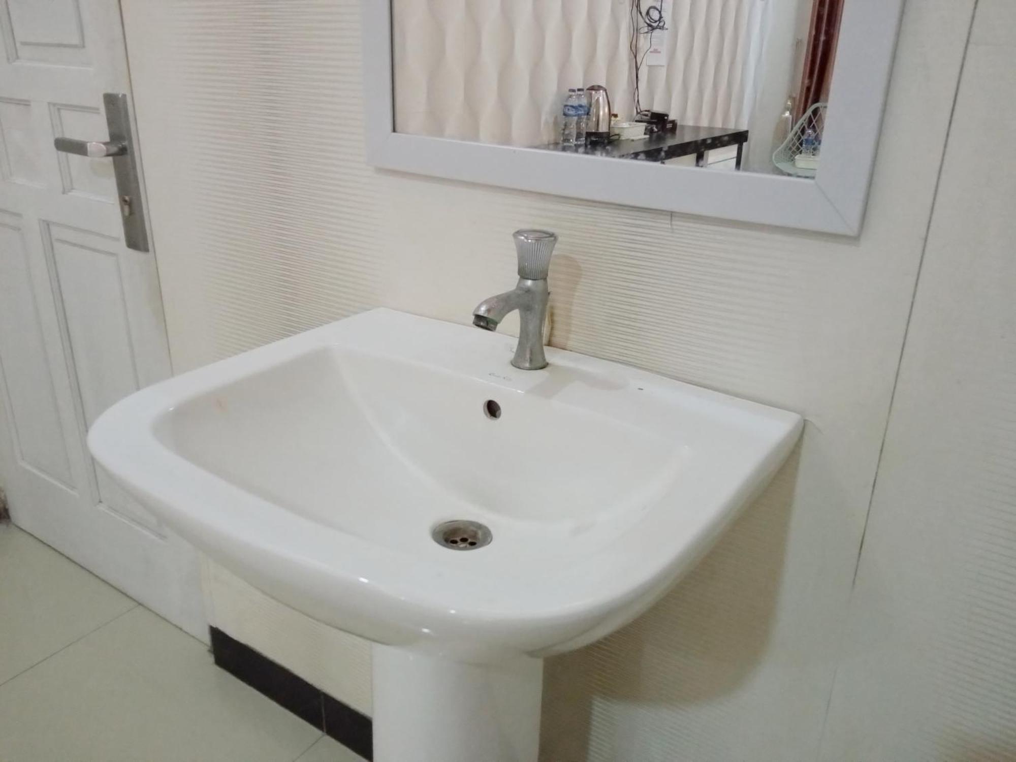 Hotel Urbanview Rifal