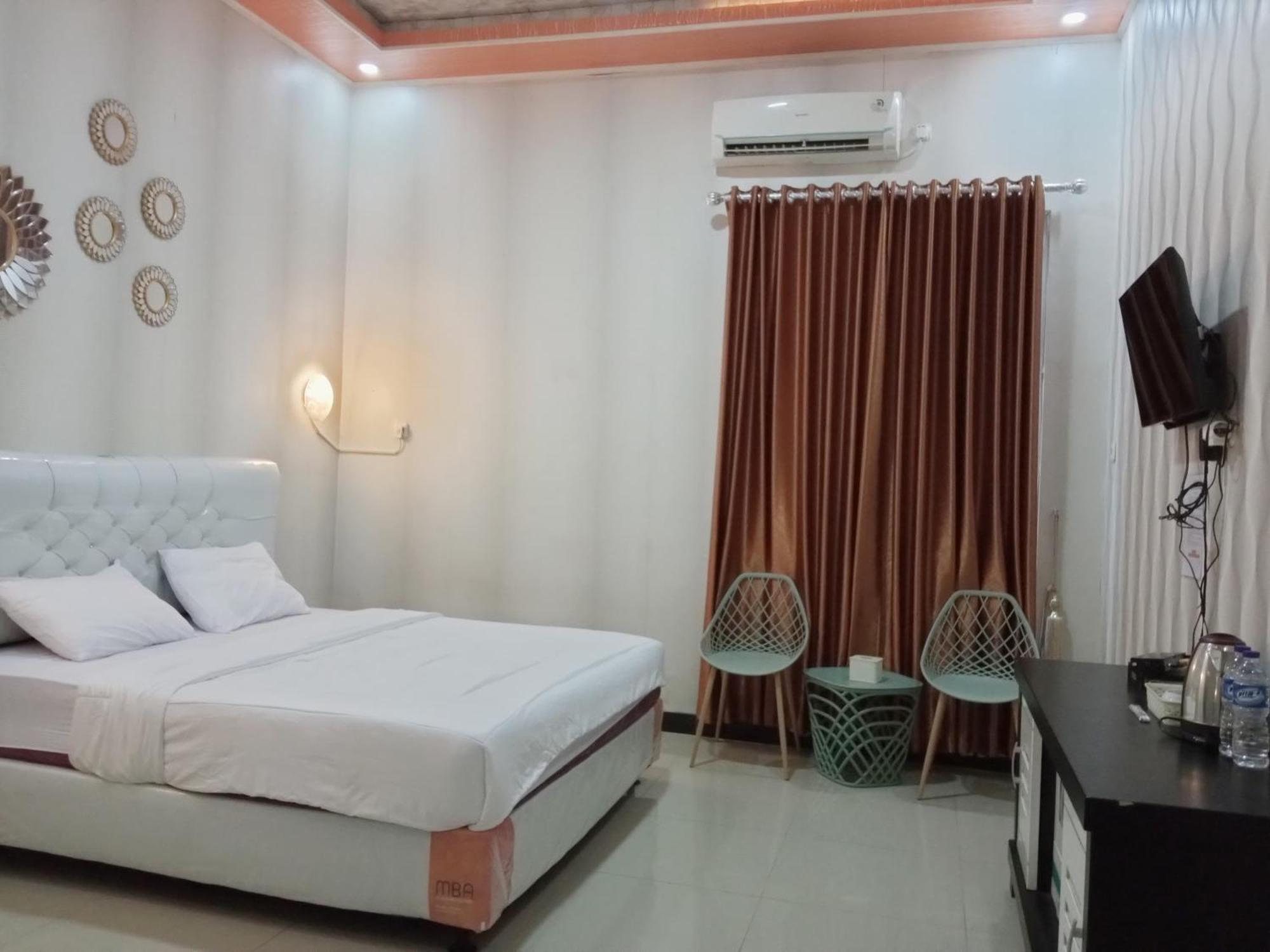Urbanview Rifal Hotel Tegal (Central Java)
