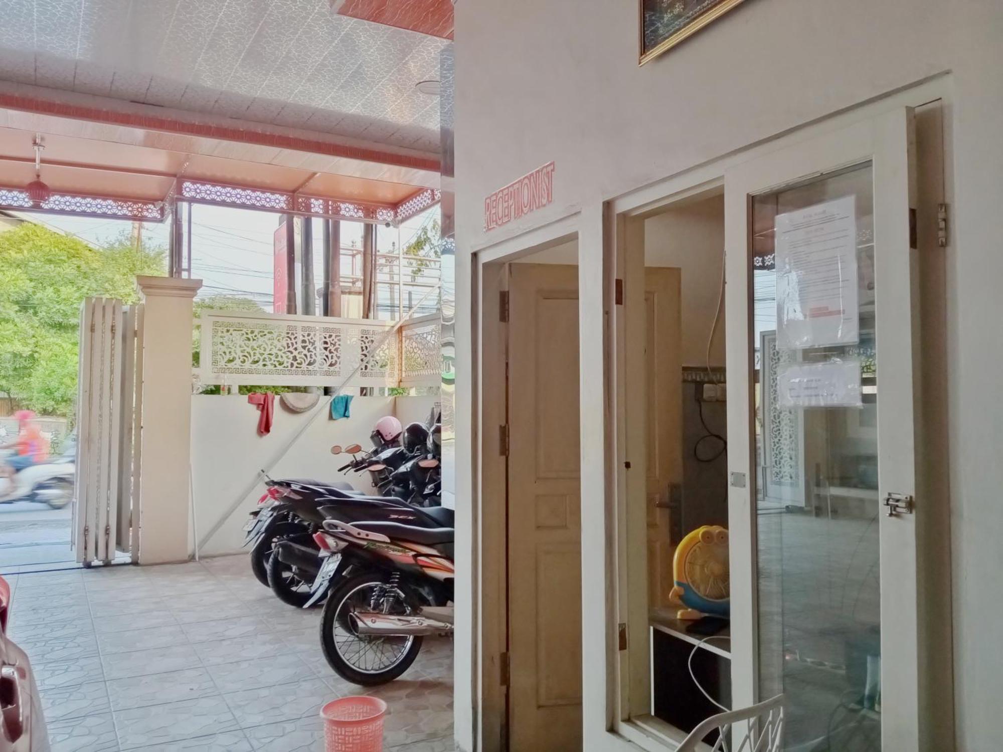 Urbanview Rifal